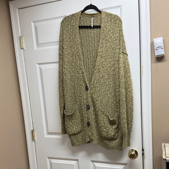 Free People Olive Cardigan Sweater 
size  petite small - Picture 2 of 5